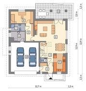 Интересный дом с декором насыщенного цвета